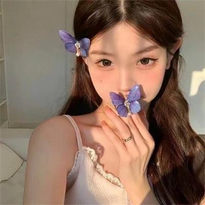 少女们的指南针